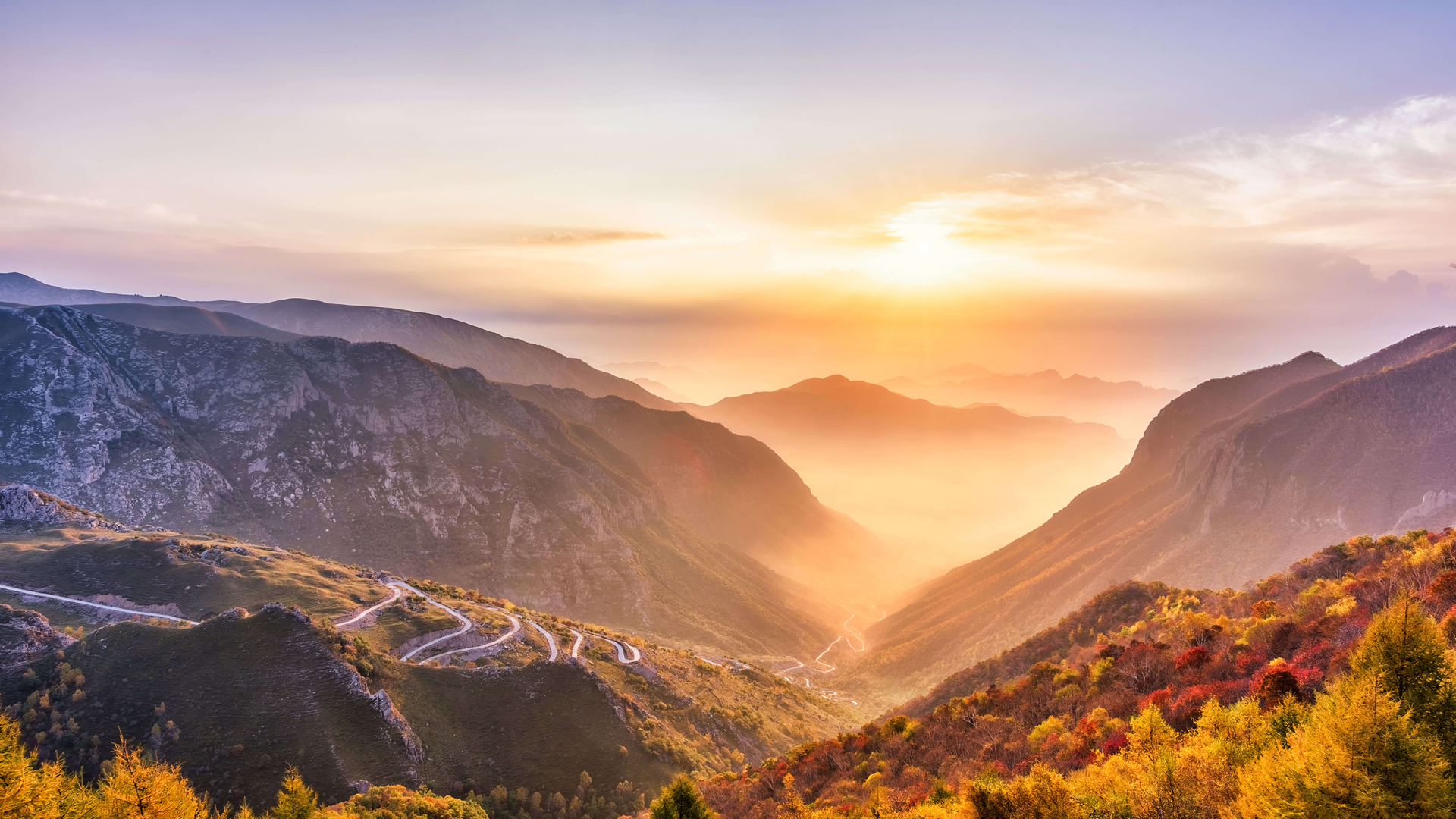 秋天 山 树 日出 风景 高清 电脑 壁纸