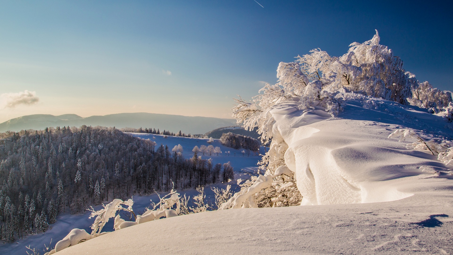 冬天，雪山，树林，天空，冬季雪景风景桌面壁纸