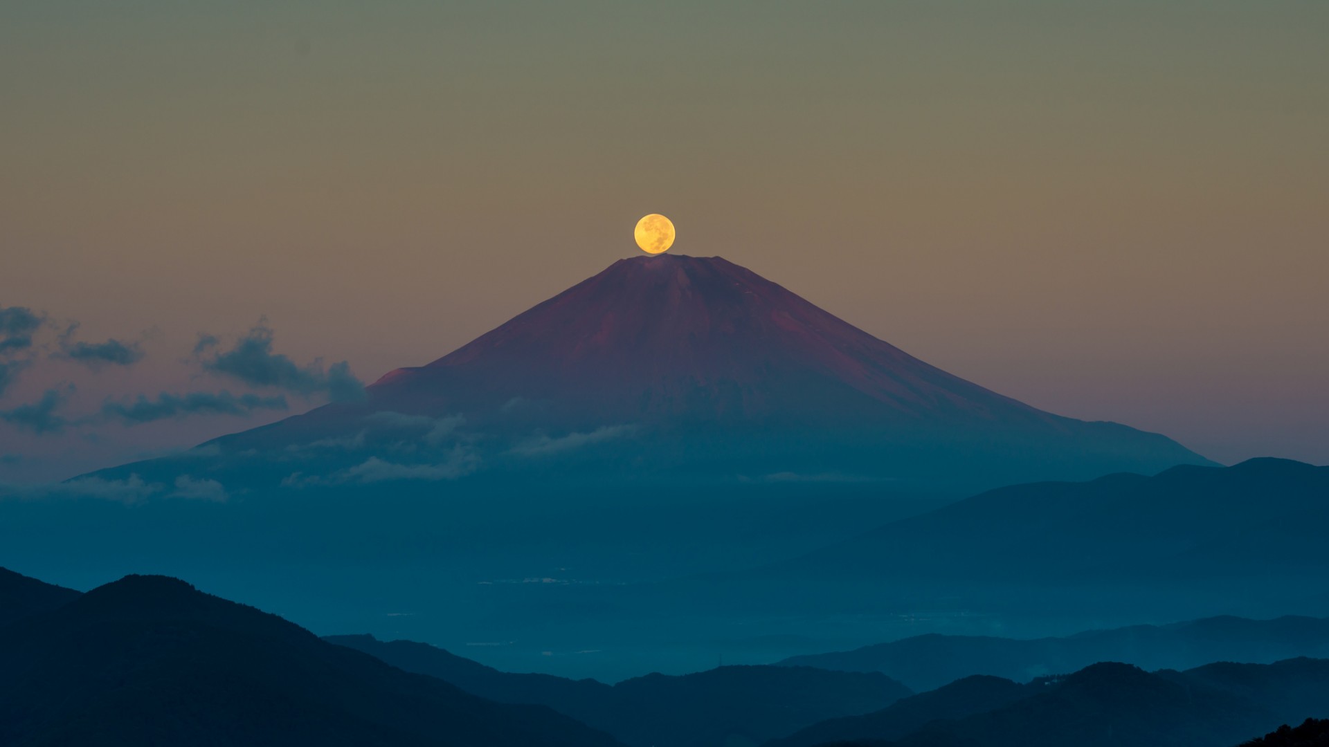 日本本州岛,火山,月亮,风景桌面壁纸