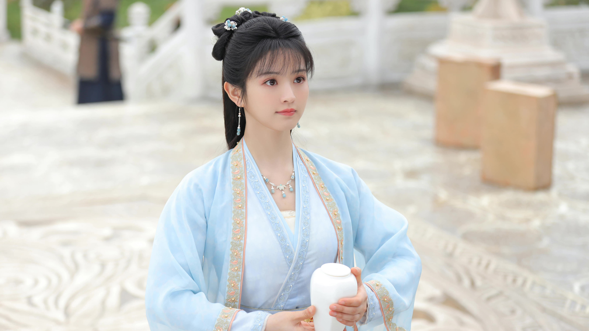 卿卿日常，田曦薇绝美古装剧照，高清电脑壁纸免费下载！