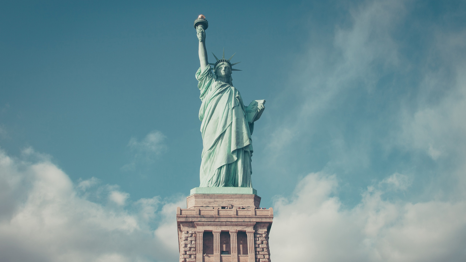 纽约,曼哈顿,自由女神像,蓝色天空图片,自由女神像桌面壁纸