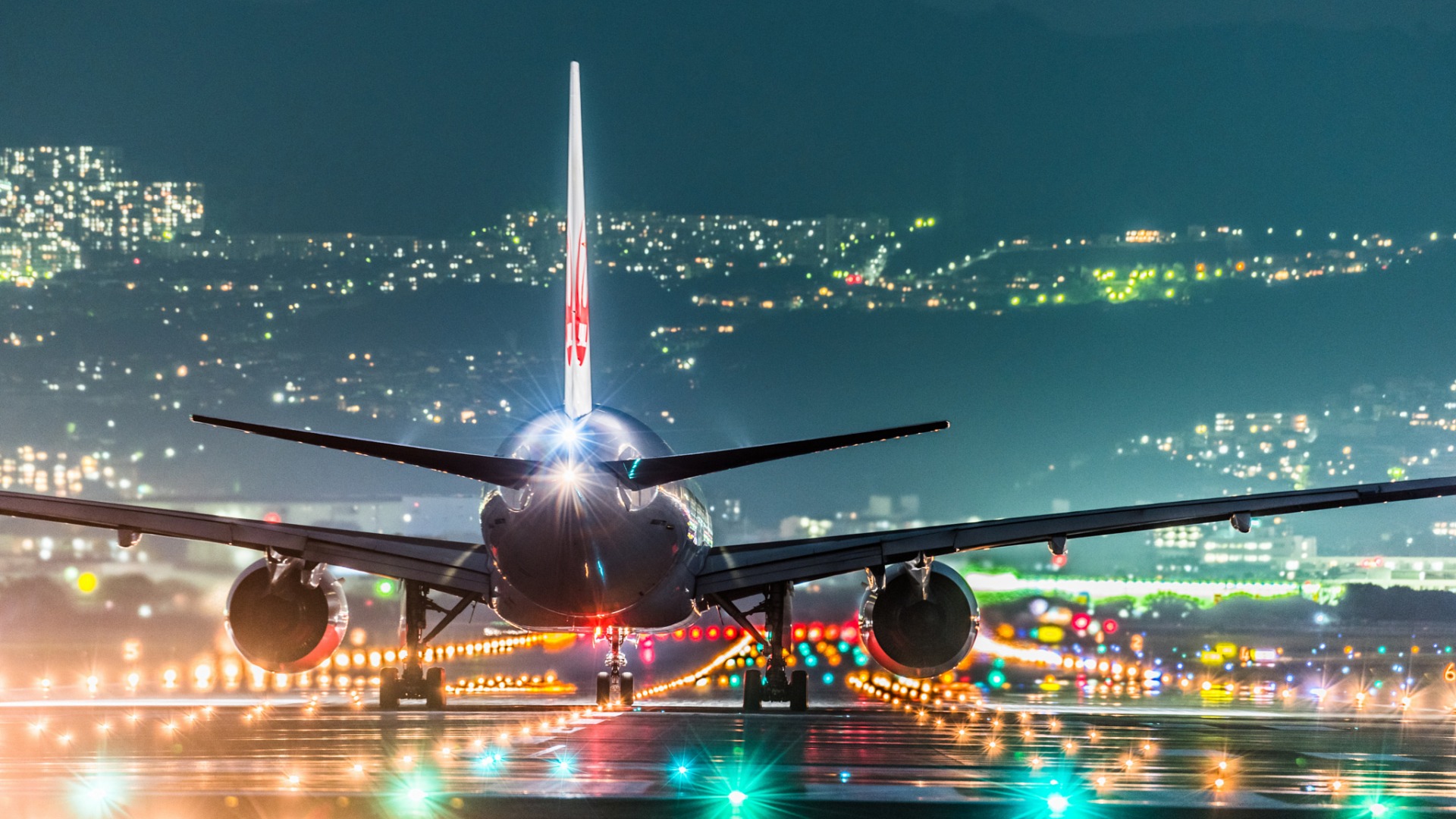 日本大阪，机场，飞机，灯光，航空，风景壁纸