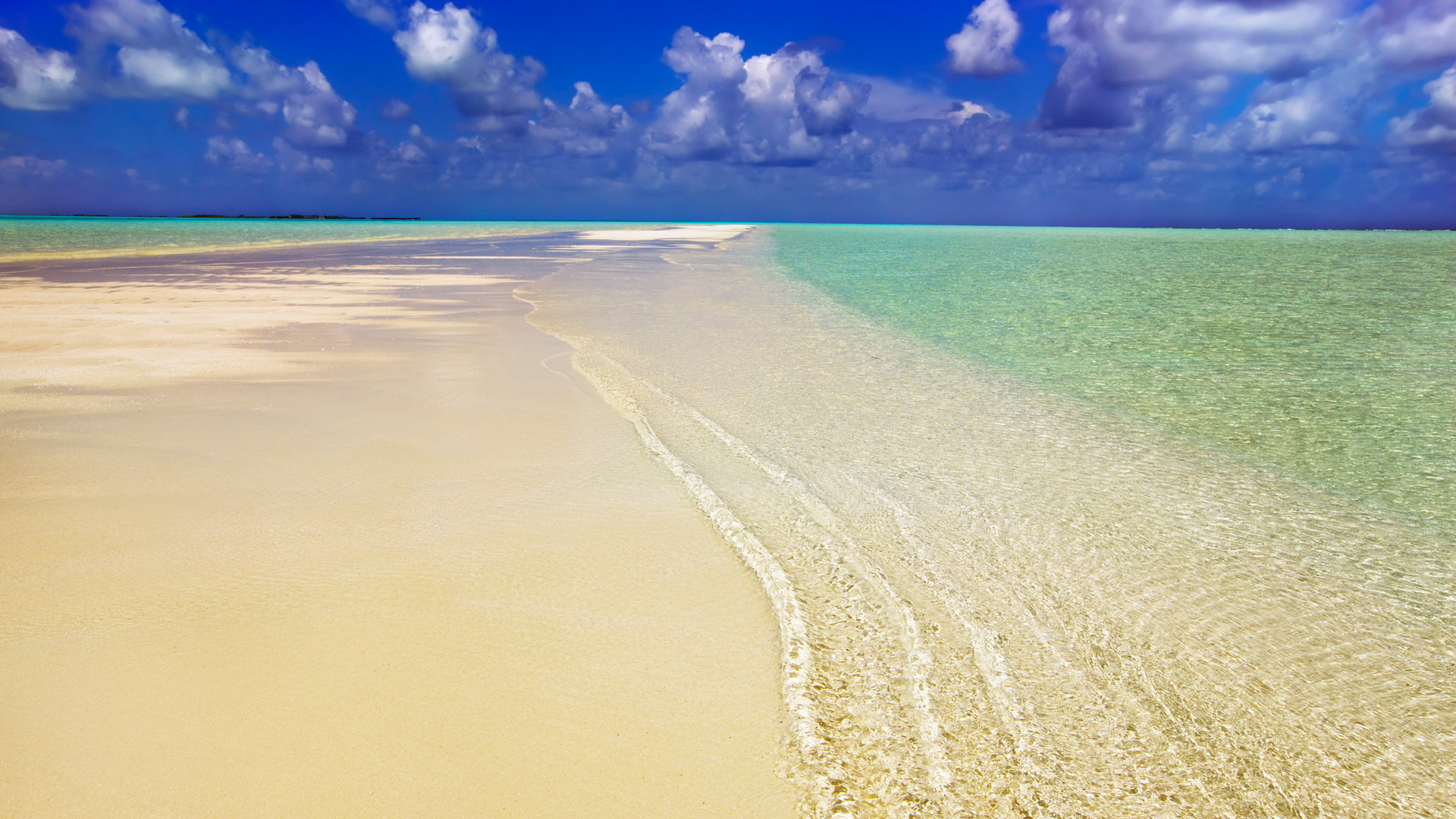 马尔代夫南马累环礁大海风景桌面壁纸