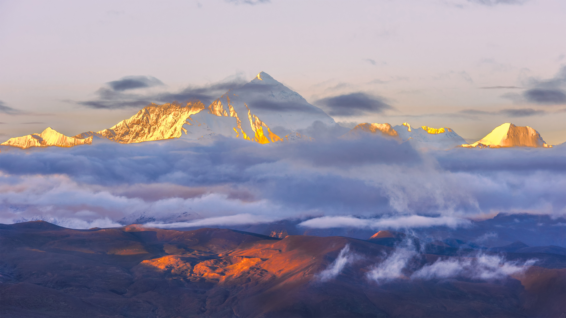 日照金山 云雾风景电脑壁纸