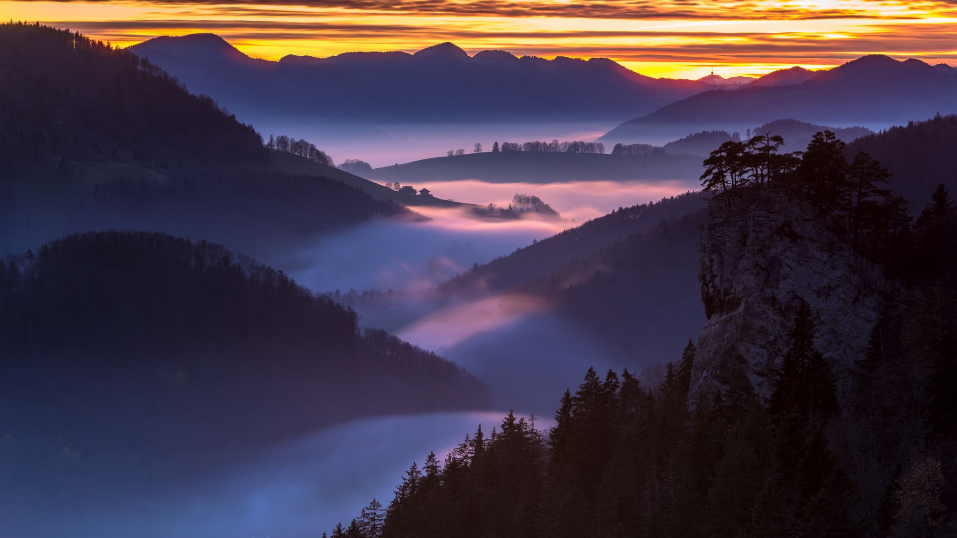 山,山脈,樹林,天空,霧氣,風景壁紙