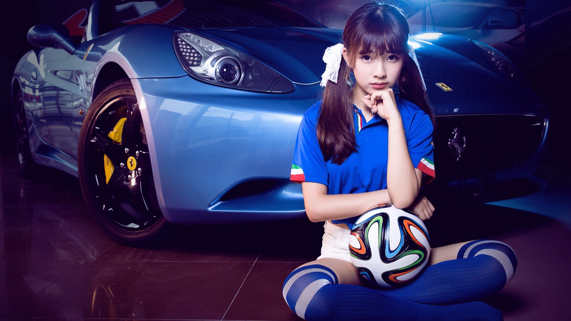车模小美女,蓝色球衣,足球,壁纸