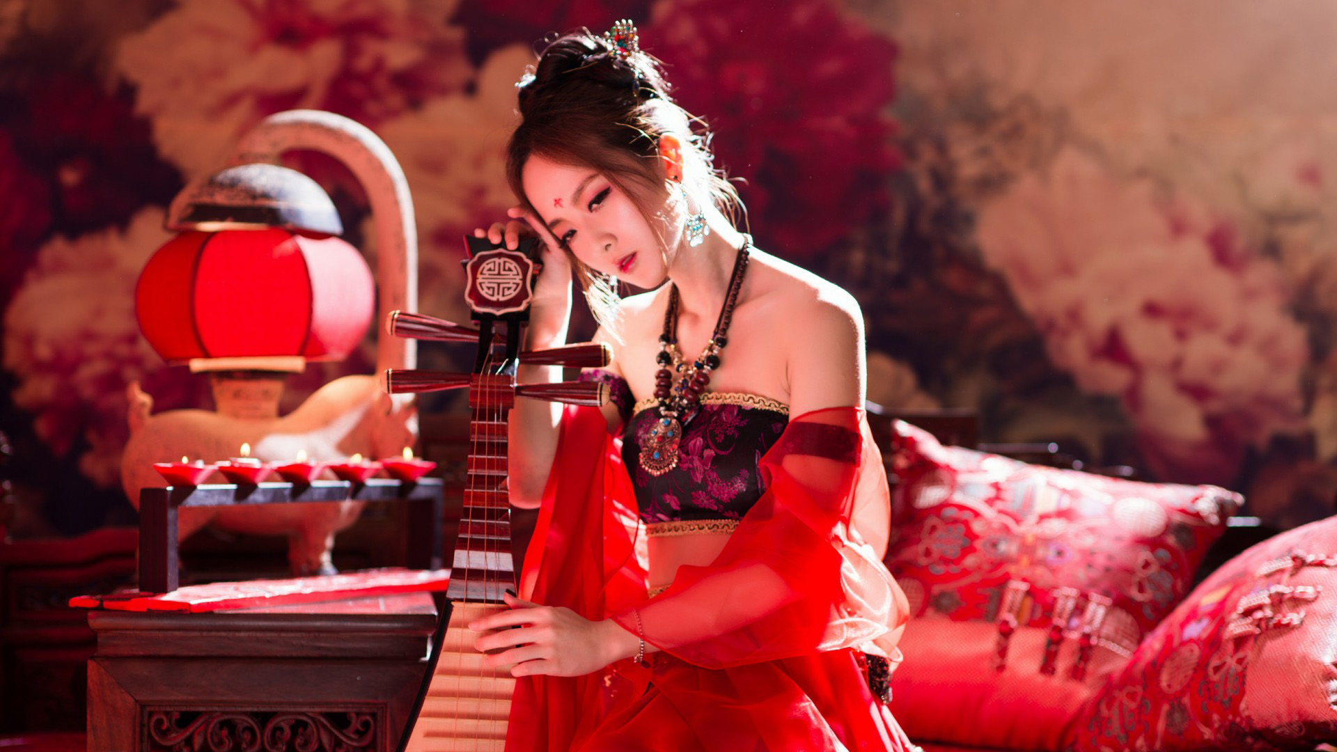 古典乐器,美女,红装,中国风,古风,古装美女桌面壁纸