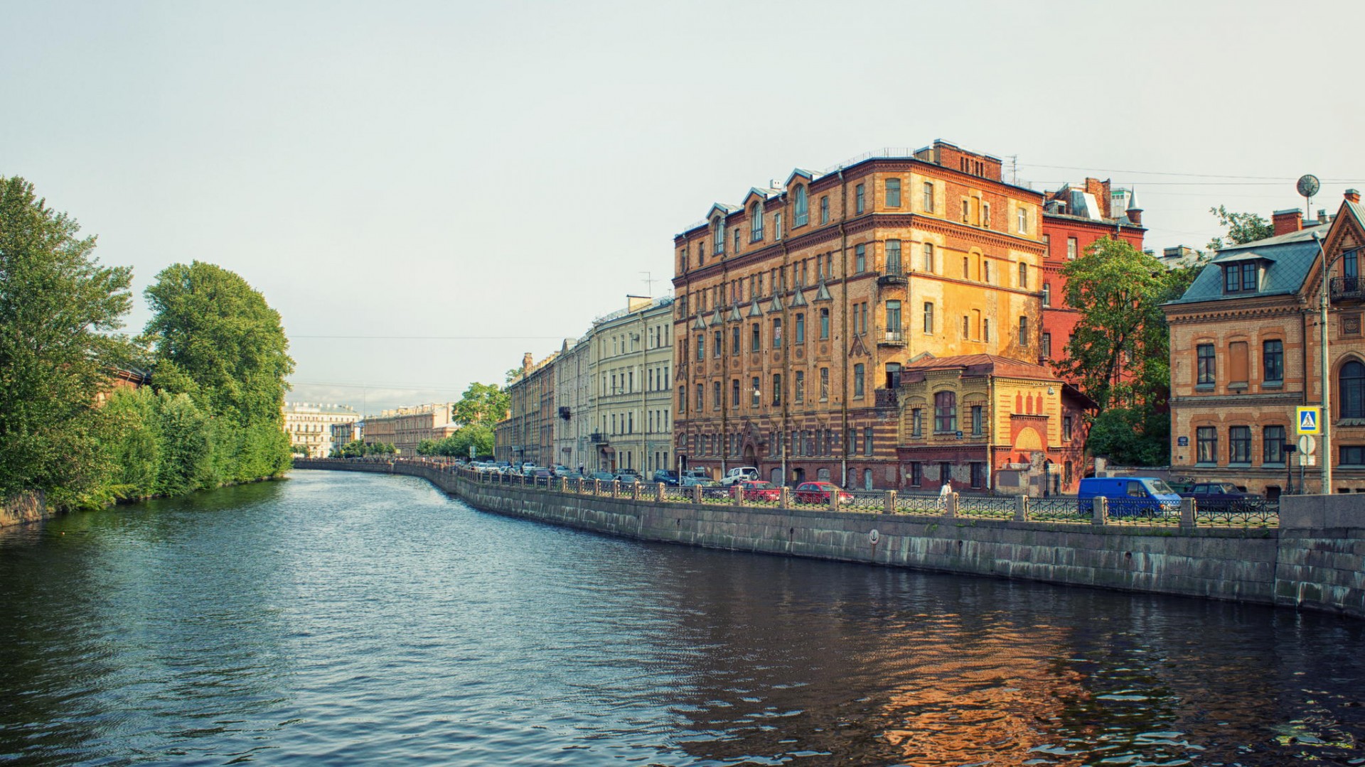 圣彼得堡，河流，树，城市，房子，圣彼得堡，风景桌面壁纸