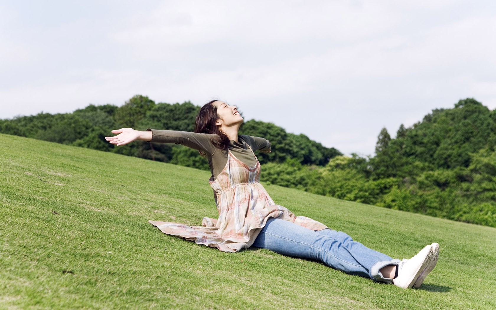 美女风景壁纸精选，免费电脑桌面壁纸高清下载