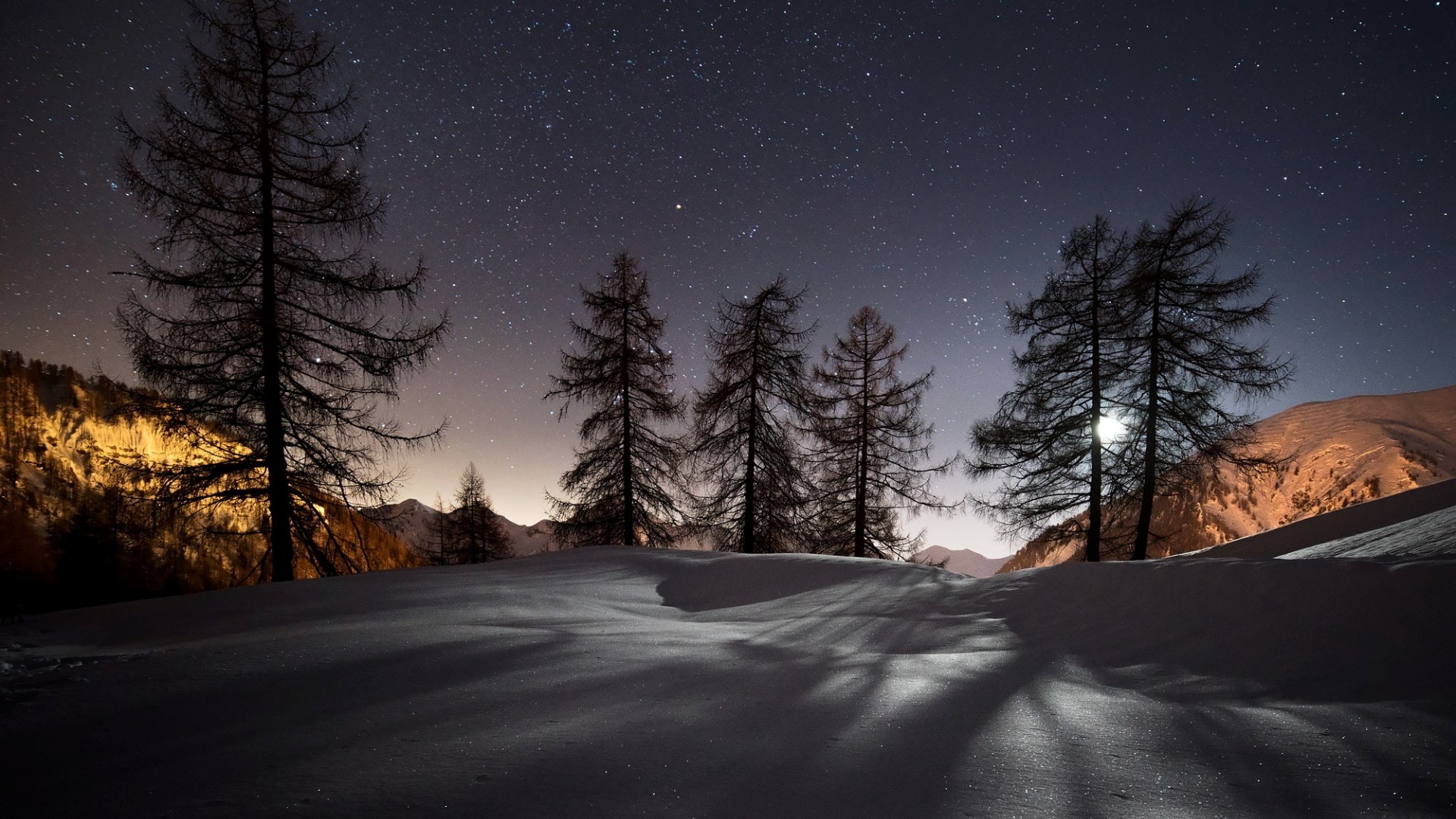 冬天，雪，山，树，夜晚，星星，风景桌面壁纸