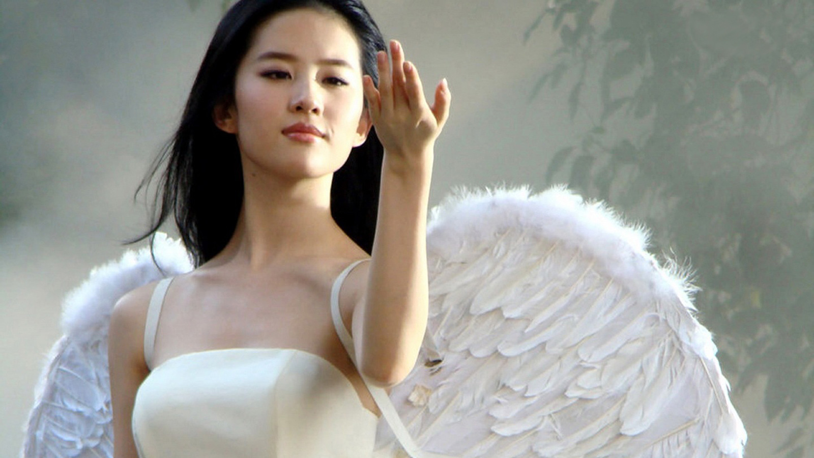 美丽的天使 刘亦菲桌面壁纸