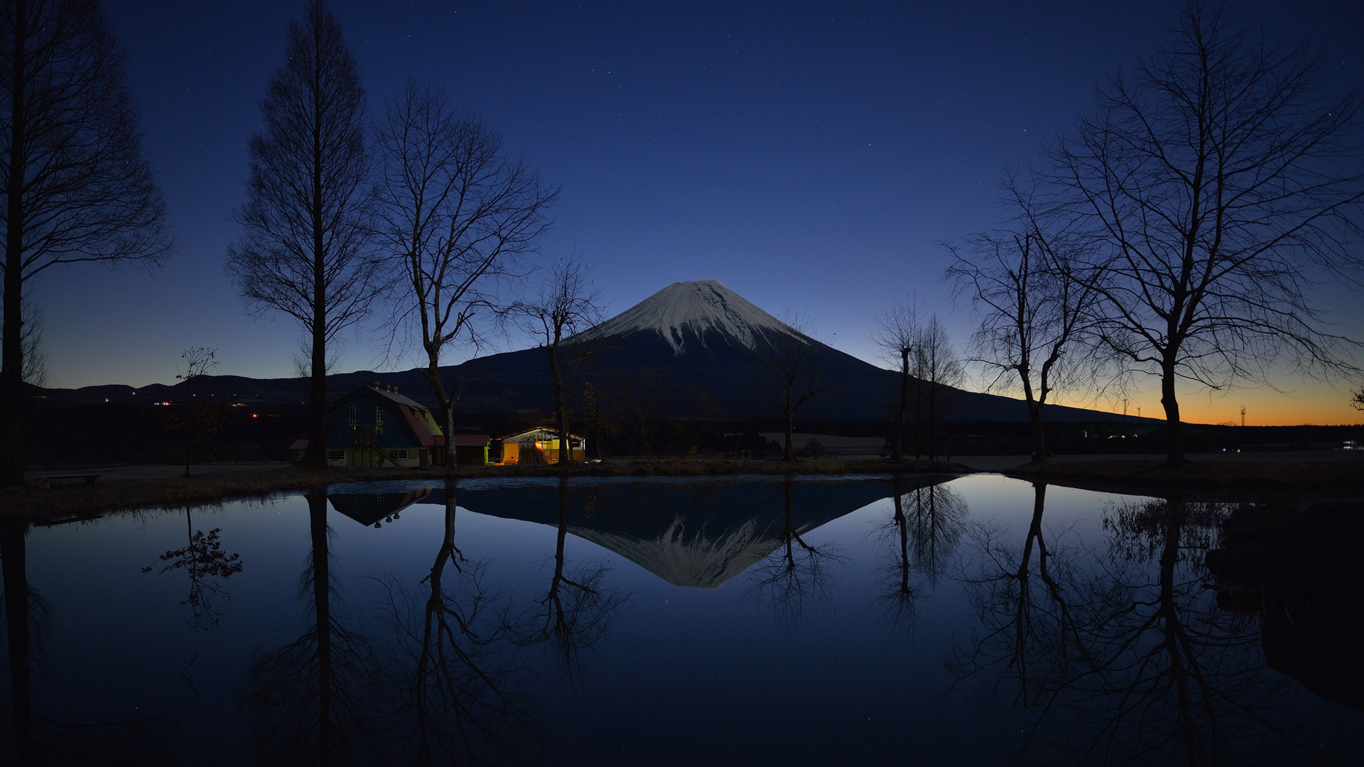 富士山夜晚风景桌面壁纸