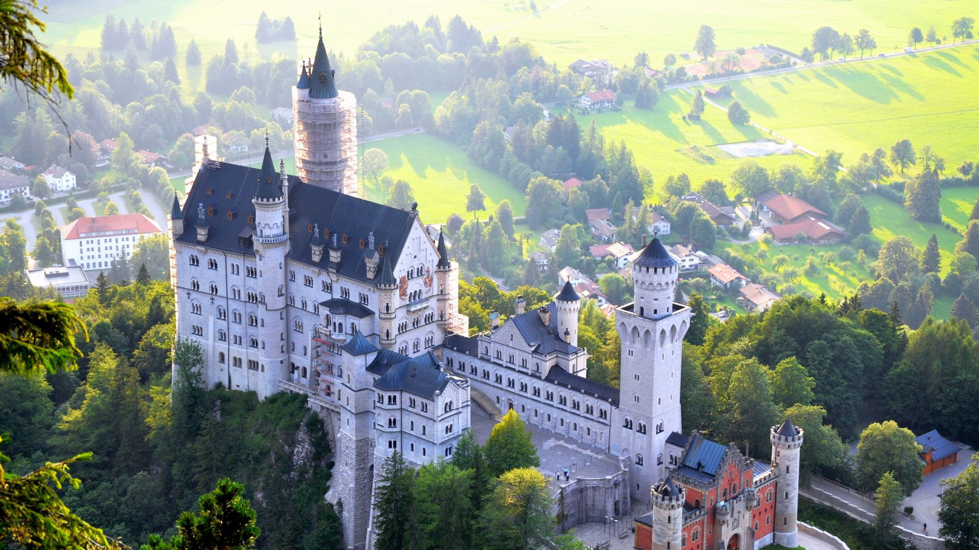 巴伐利亚城堡风景桌面壁纸