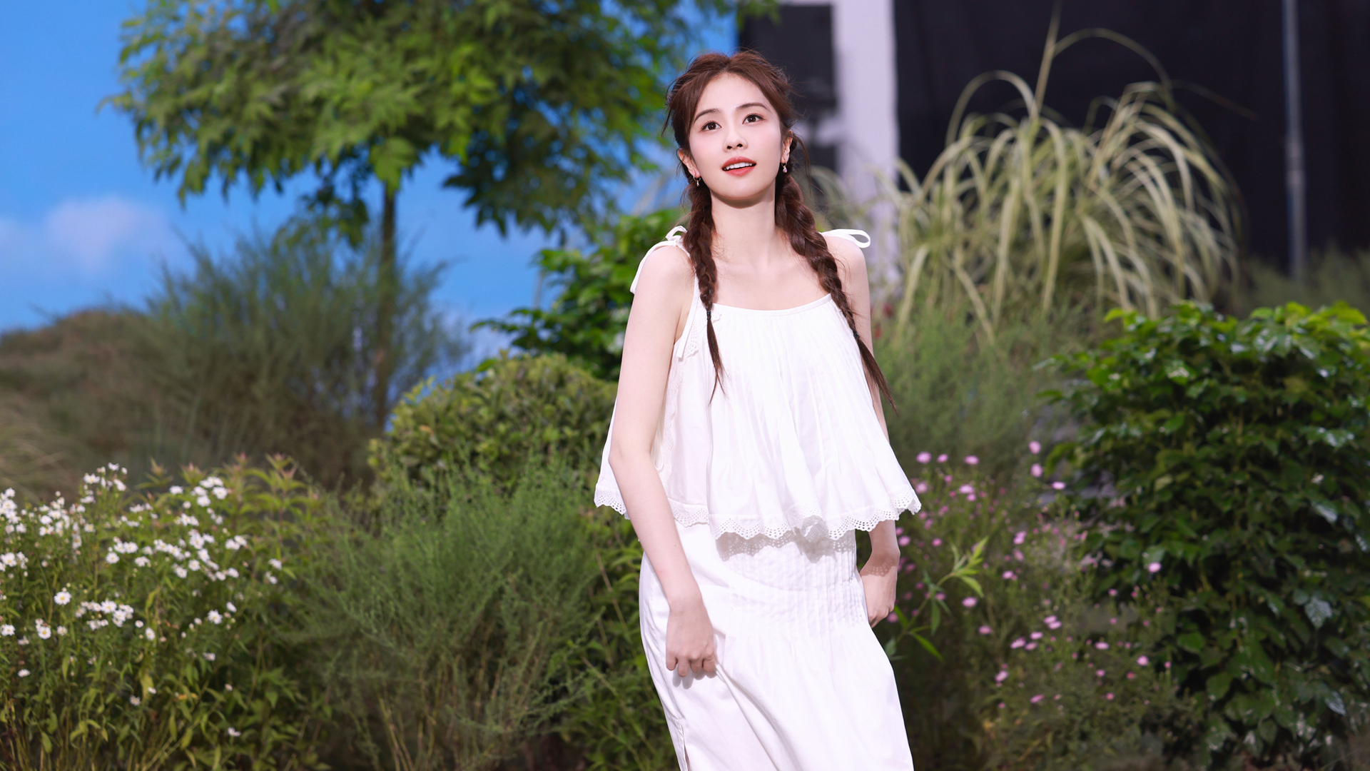白鹿 白色裙子 小清新 高清 电脑 壁纸