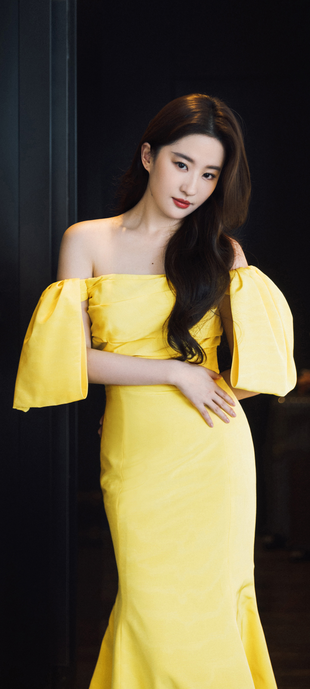 刘亦菲 黄色礼服裙子 美女手机壁纸