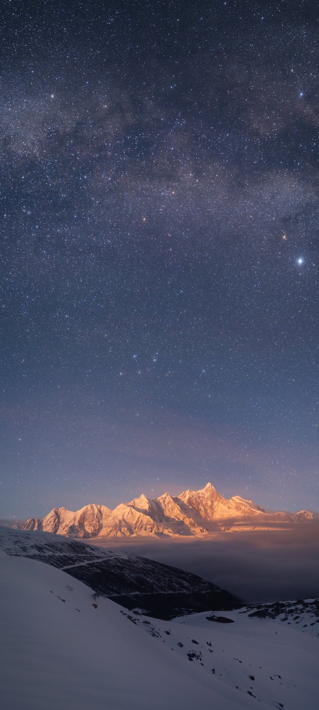 免费下载，星空雪山夜景手机壁纸，绝美雪景风光一览无余！