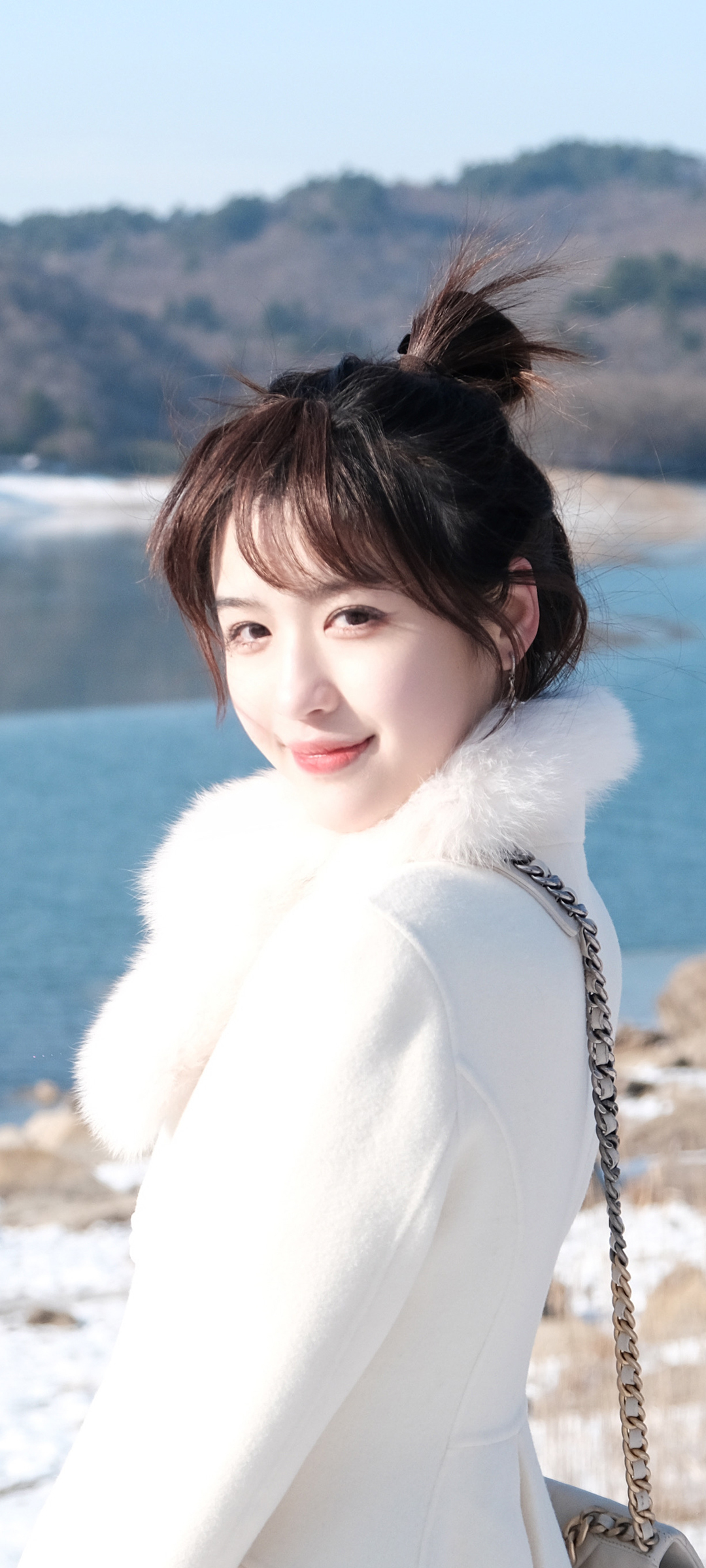 冬日女神王乔熙绝美壁纸，免费下载，装点你的手机屏幕