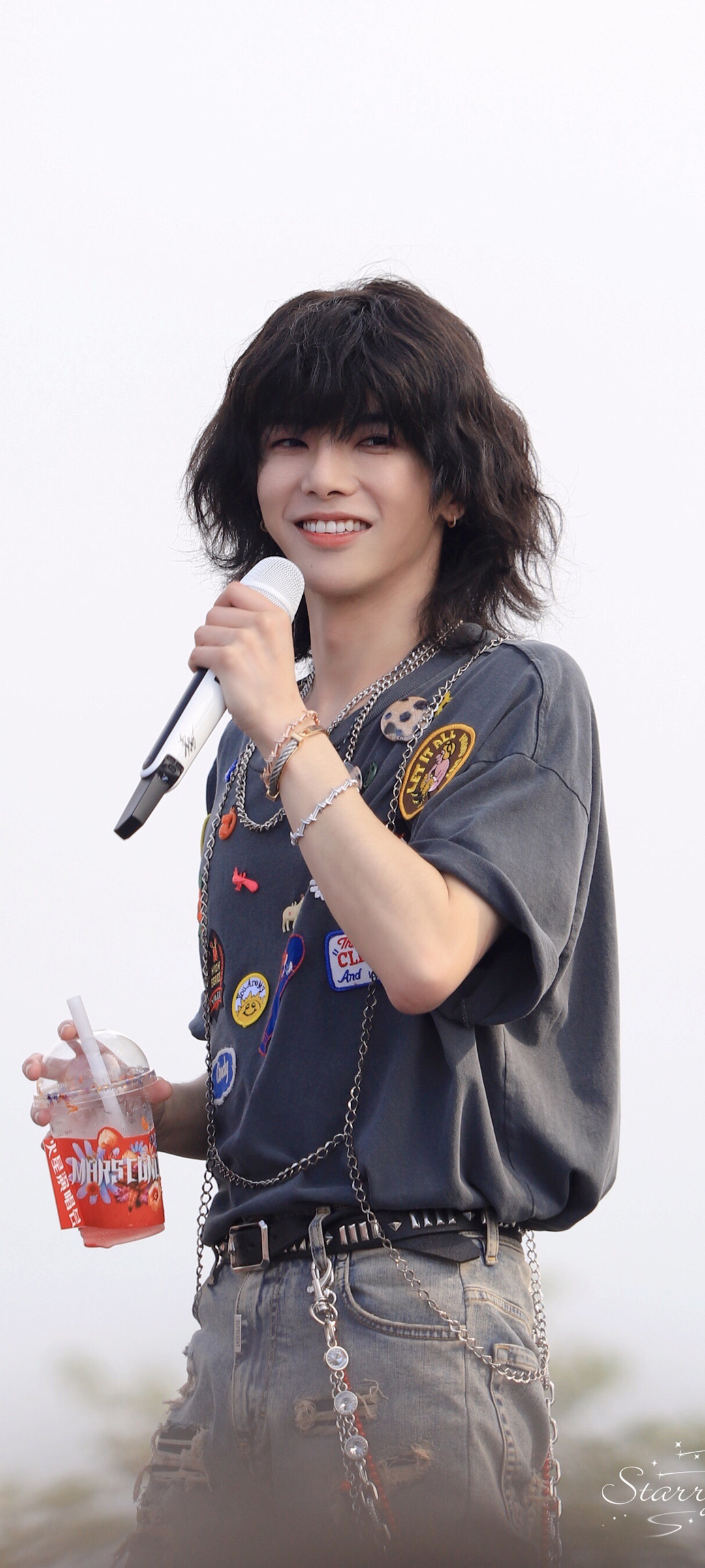 华晨宇 搞笑 手机壁纸