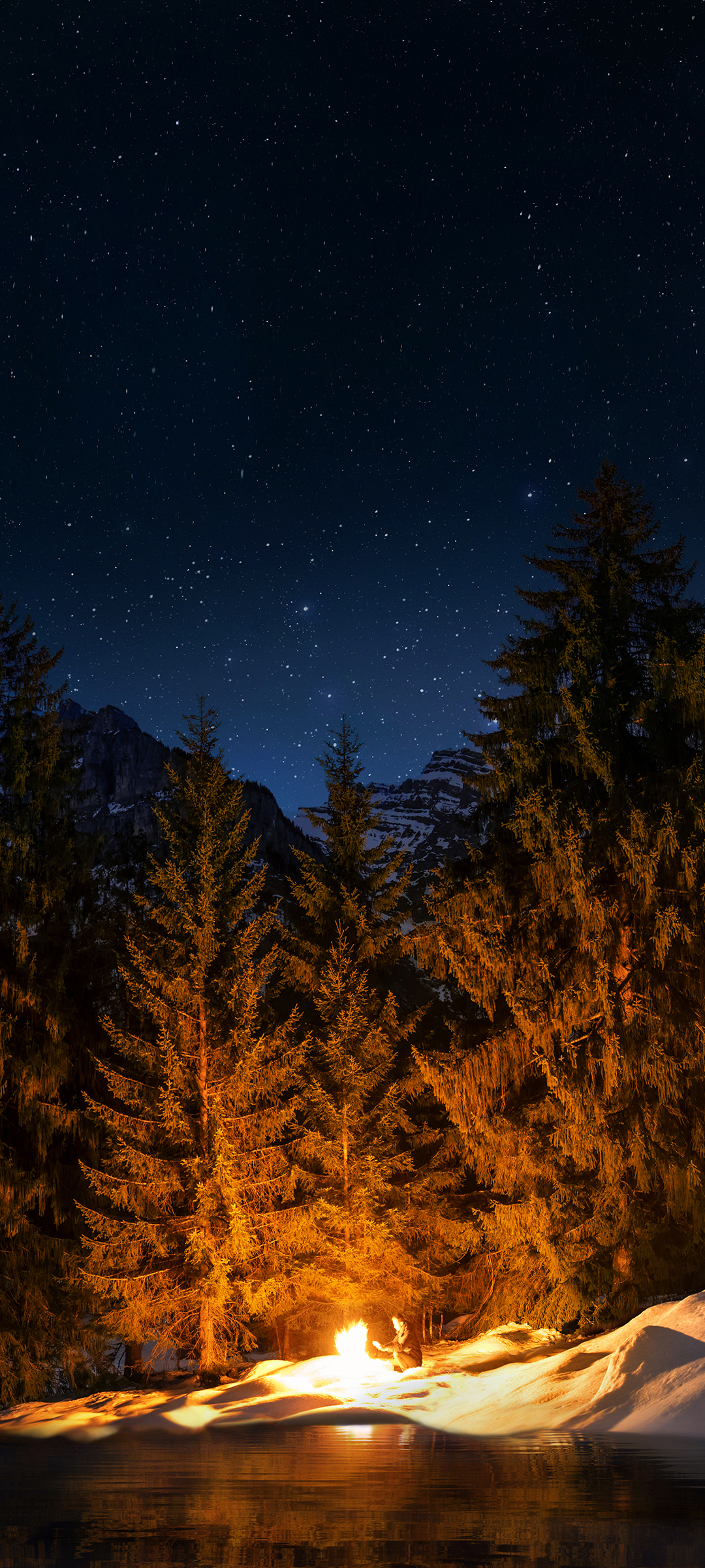 夜晚星空下的雪山独行，绝美旅行壁纸，免费下载