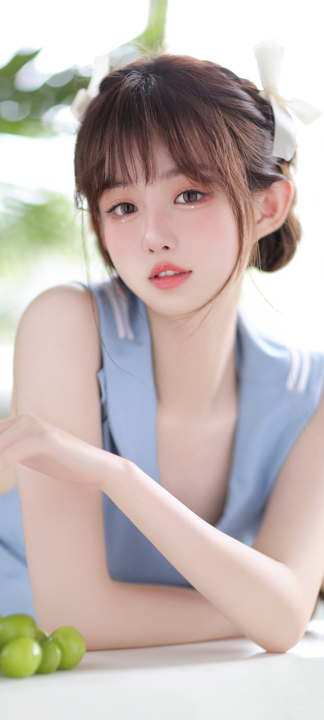 清新可爱美女壁纸，明亮动人，免费下载手机专属美图