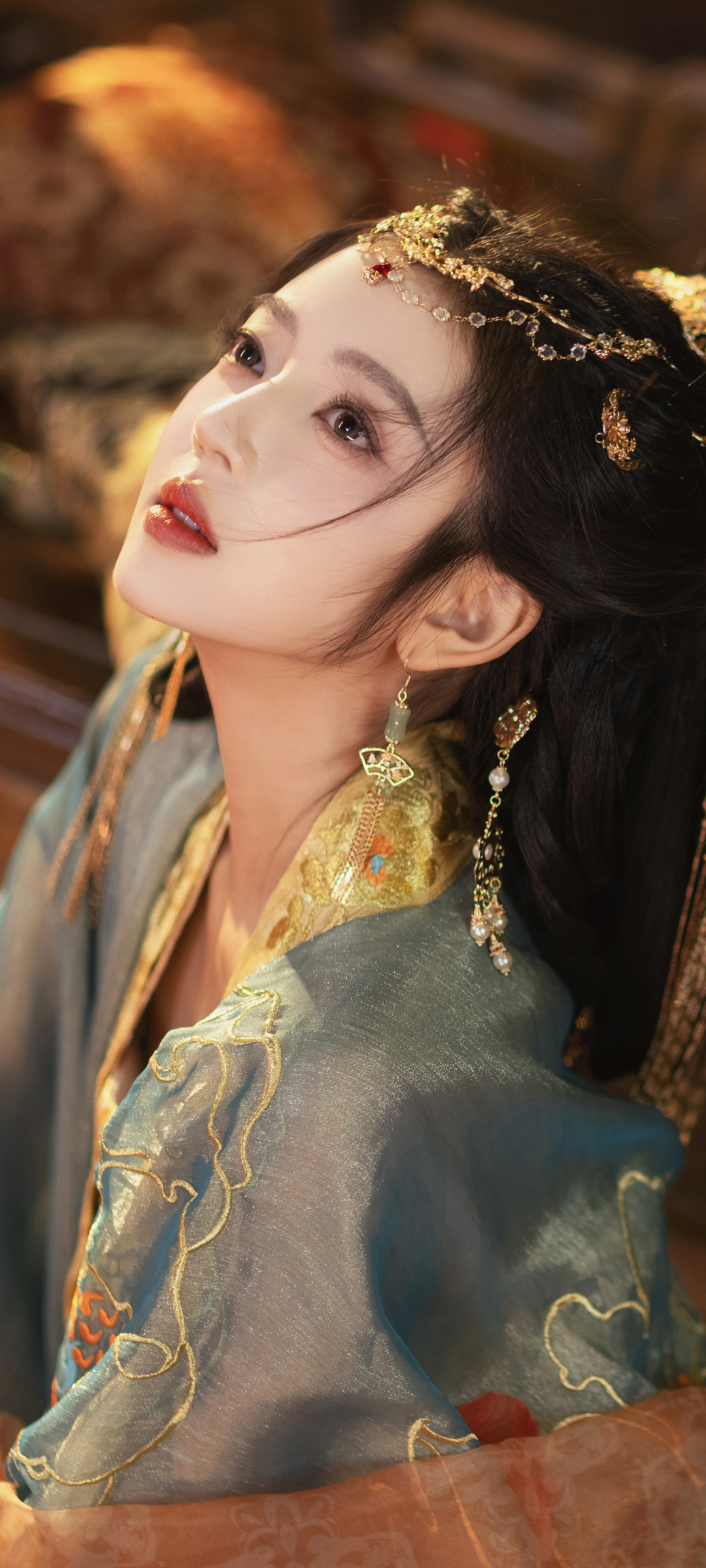 古装靓丽美女何瑞贤手机高清壁纸
