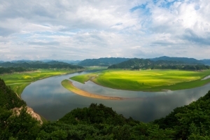 山川环形河流4k风景壁纸