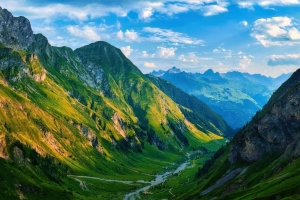 山谷 溪流 山脉 草地 风景 4k壁纸 3840x2160