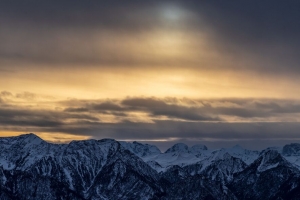 山脉 山峰 雪 天空 云 阴天 4k壁纸 3840x2160