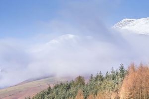 山 树 云 峰 雪 4k壁纸 3840x2160