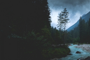 森林山脉小溪河流风景3440x1440带鱼屏壁纸