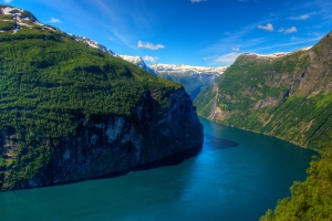 挪威盖伦格峡湾风景图片