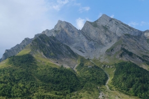 山脉 岩石 天空 树木 自然 4k壁纸 3840x2160