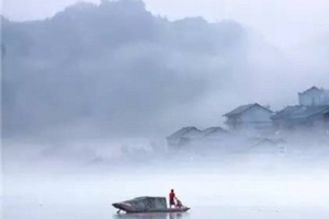 烟雨江边