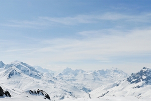 简约冬季雪景背景图