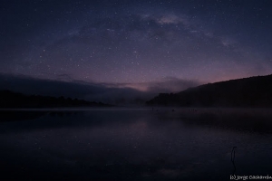 黑夜景色高清壁纸