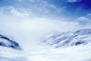 白色雪山山脉海报背景