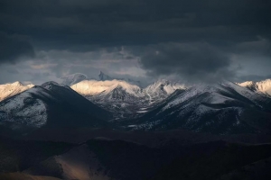 高山云雾高清风景图片壁纸