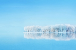 冬天 雪景 湖水 树林 倒影 华为内置风景4K壁纸