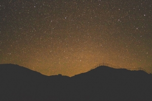 星空 地平线 夜间 4k壁纸 3840x2160