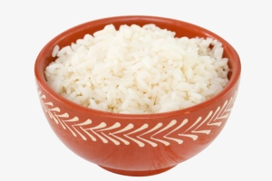 棕色瓷碗里的蒸白米饭