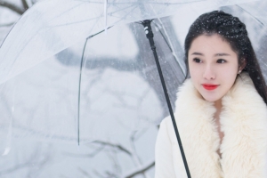 雪中清纯美女陈嘉嘉3440x1440壁纸