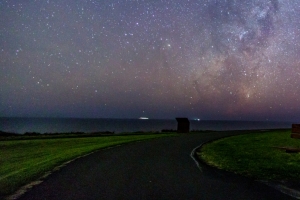 星空 路 椅子 3440x1440风景壁纸