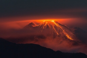 火山爆发的前兆岩浆喷发