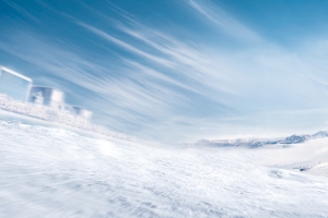 冬季大促清新简约蓝色雪地靴户外海报背景