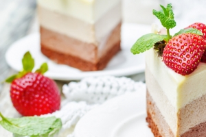 美味的草莓蛋糕高清图片