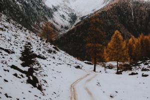 山脉 道路 雪 冬天 风景 4k壁纸 3840x2160