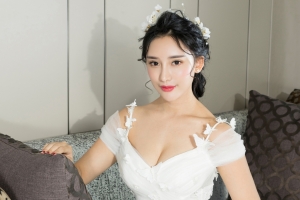 小西白色婚纱美女摄影4k高清壁纸