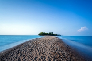 蓝天大海沙滩风景平板电脑壁纸