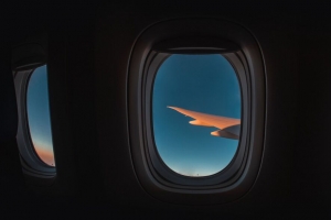 舷窗 窗户 飞机 机翼 天空 飞行 4k壁纸 3840x2160