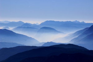 蓝色大气山川背景